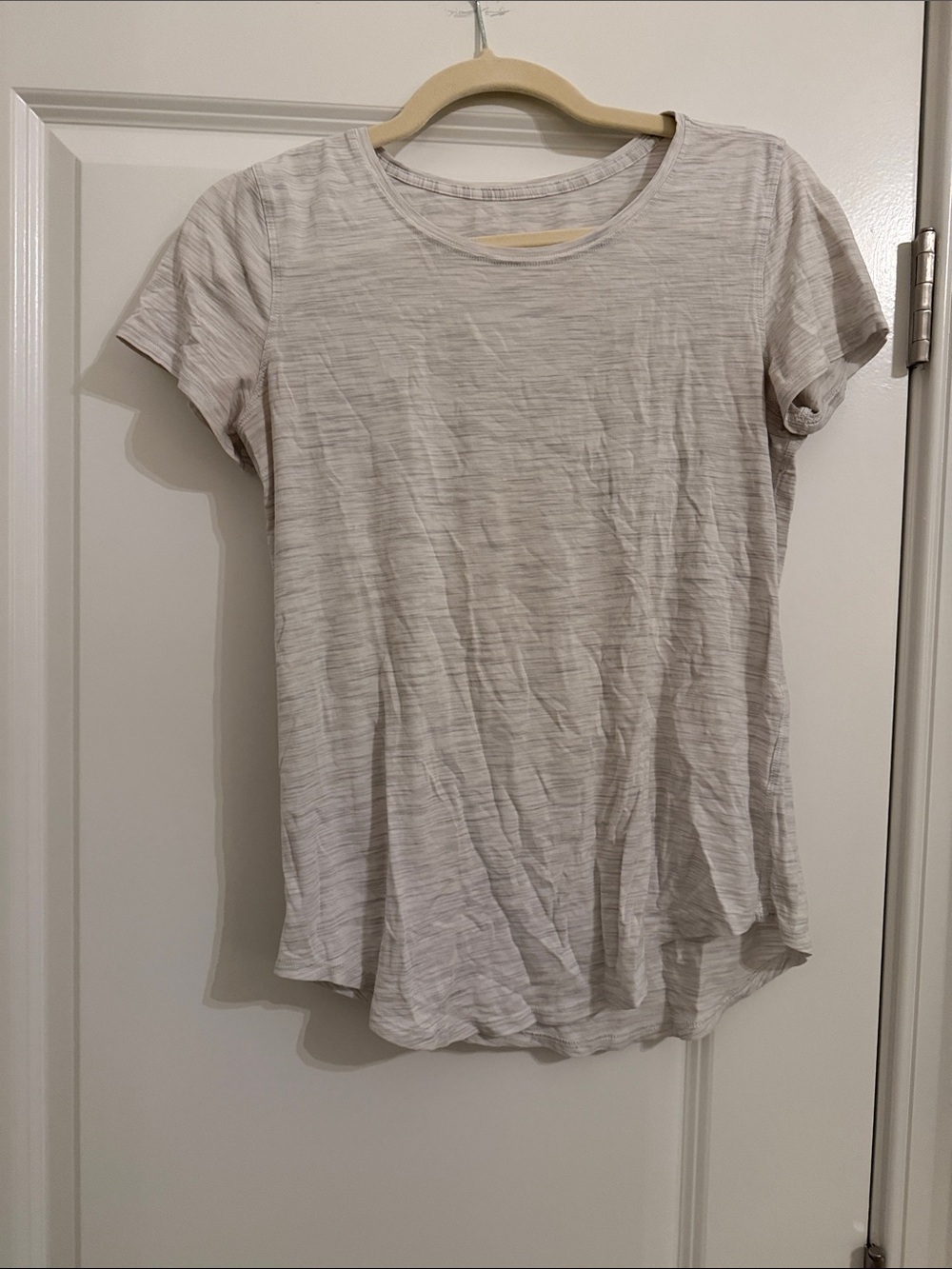 lululemon athletica Light Gray Short Sleeve Crew Tee